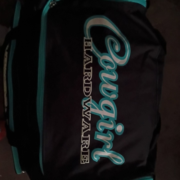 Cowgirl Hardware Handbags - Black and Teal Women's Large Rolling  Dufflebag